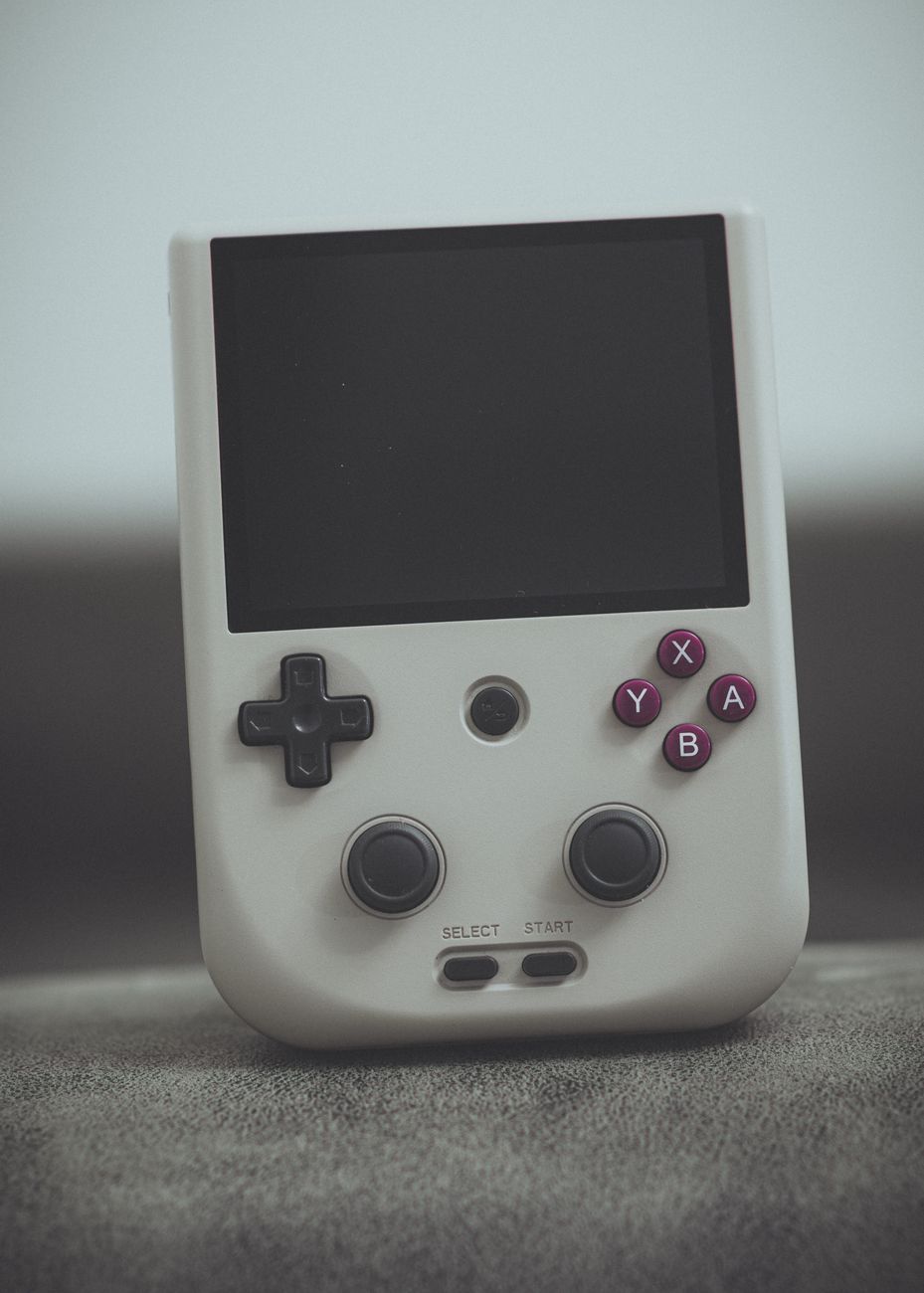 Gros plan sur une manette rétro vintage